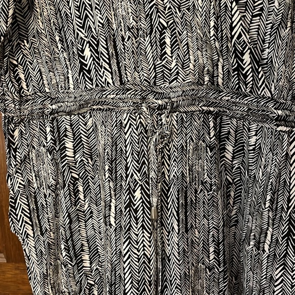 Women’s Splendid Jumpsuit. Black/ white print - medium - Picture 4 of 9